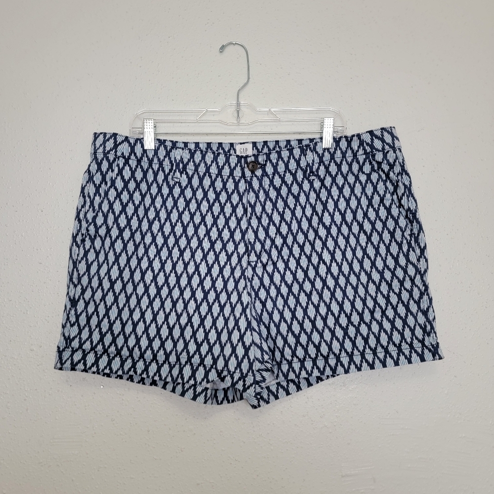 GAP Blue Geometric Aztec Print City Short